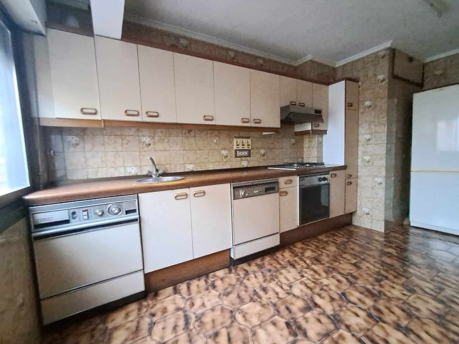 whatsapp image 2025 11 18 at 18.00.04